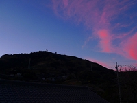 粟ヶ岳と夕焼け雲