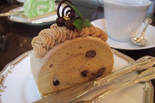 ホテルコンコルド浜松さんのケーキ&ラスク♪