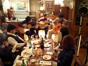 ヌーヴォーとアコースティックライブ レポート