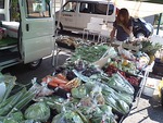 「野菜の.まるちゃん」朝市に出店