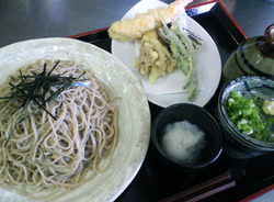 6月の地ねた屋の開店日は10日です