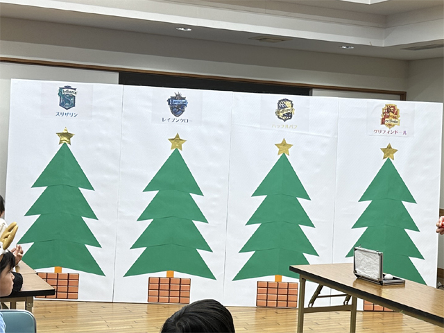 ボーイスカウト浜松第6団の「魔法学校のクリスマス」の様子です。 ボーイスカウト浜松第6団の「魔法学校のクリスマス」の様子です。