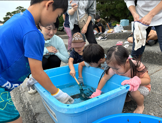 ボーイスカウト浜松第6団の親睦「地引網」の様子です。 ボーイスカウト浜松第6団の親睦「地引網」の様子です。