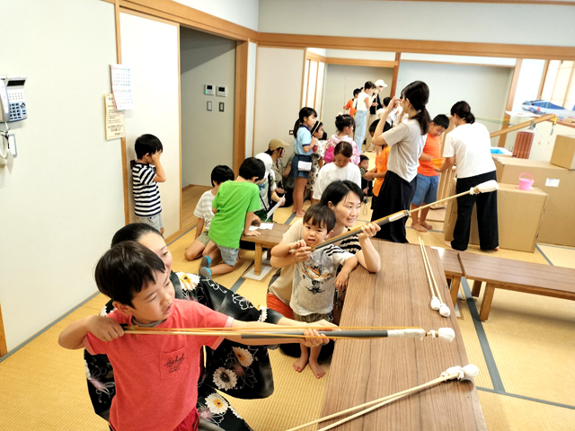 ボーイスカウト浜松第6団の「こども縁日」の様子です。 ボーイスカウト浜松第6団の「こども縁日」の様子です。