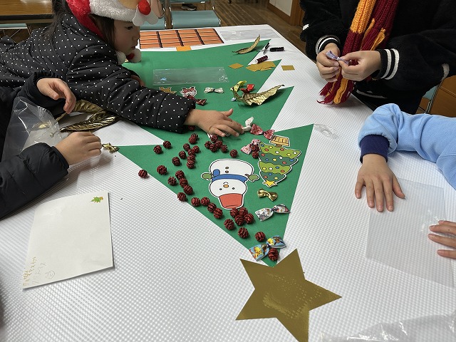 ボーイスカウト浜松第6団の「魔法学校のクリスマス」の様子です。 ボーイスカウト浜松第6団の「魔法学校のクリスマス」の様子です。