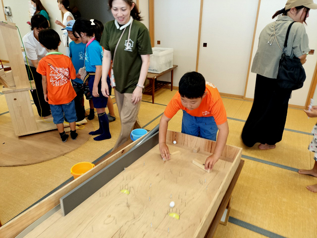 ボーイスカウト浜松第6団の「こども縁日」の様子です。 ボーイスカウト浜松第6団の「こども縁日」の様子です。