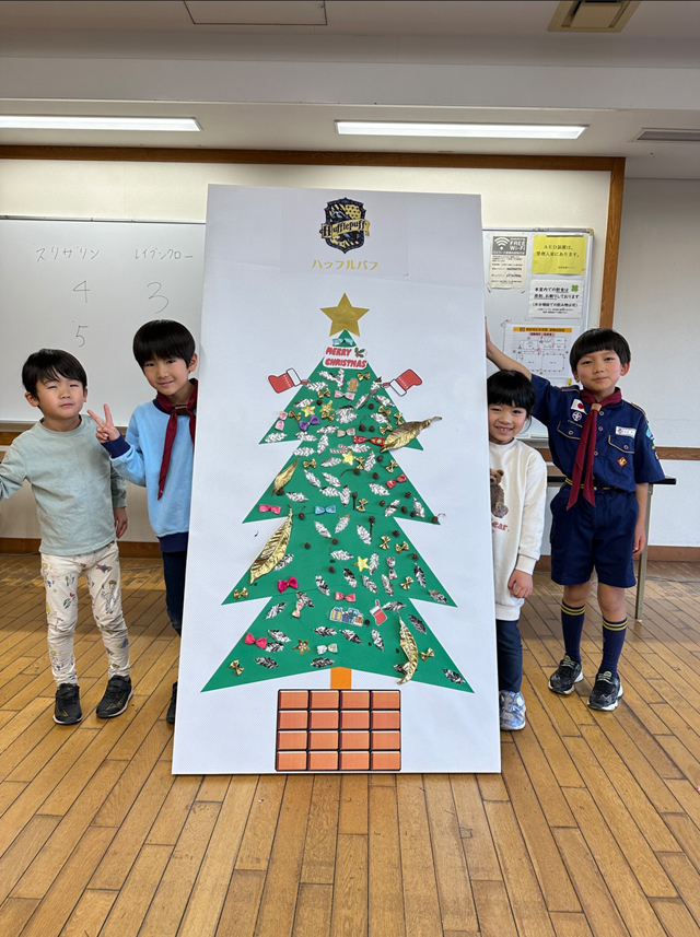 ボーイスカウト浜松第6団の「魔法学校のクリスマス」の様子です。 ボーイスカウト浜松第6団の「魔法学校のクリスマス」の様子です。