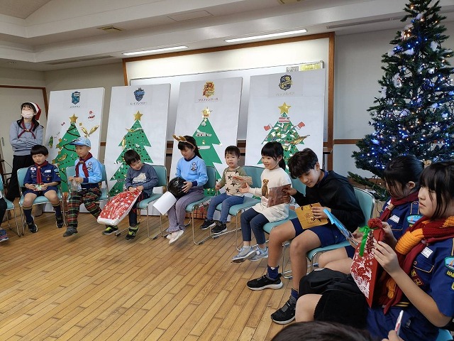 ボーイスカウト浜松第6団の「魔法学校のクリスマス」の様子です。 ボーイスカウト浜松第6団の「魔法学校のクリスマス」の様子です。