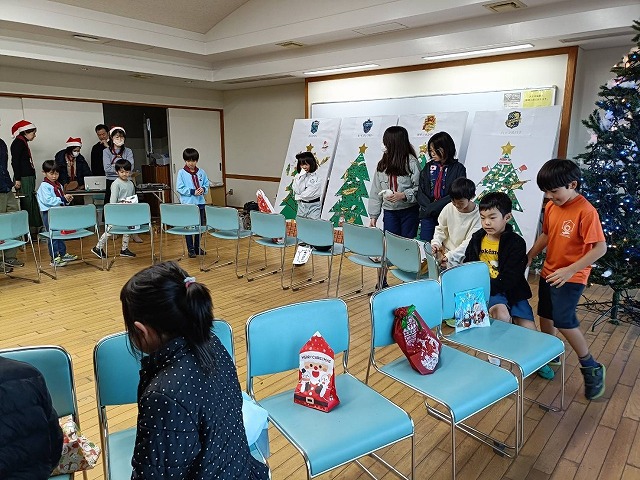 ボーイスカウト浜松第6団の「魔法学校のクリスマス」の様子です。 ボーイスカウト浜松第6団の「魔法学校のクリスマス」の様子です。