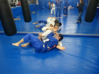 月曜日のブラジリアン柔術と総合格闘技クラス。