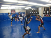 水曜日は総合格闘技とブラジリアン柔術の２クラス。