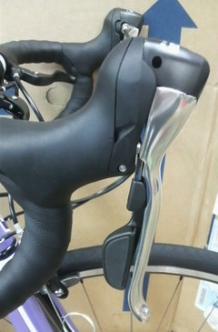 FELT 2011モデル入荷