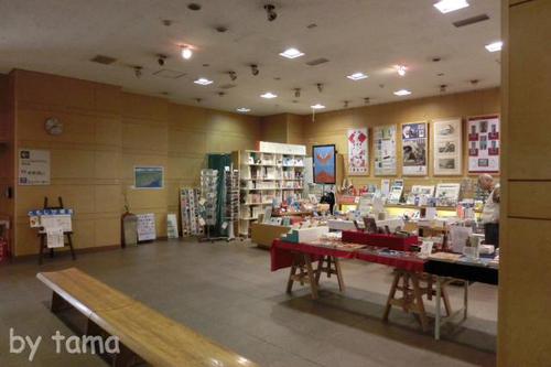 パンチ侍がお出迎え 神奈川県立歴史博物館 横浜散策