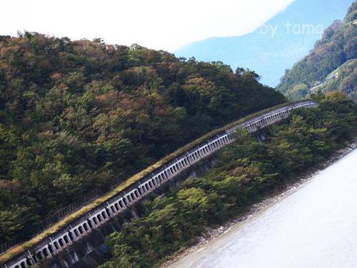 ドライブはナビに頼るな!! 面白い景色に遭遇~♪ これは何だ?リニア?大蛇?