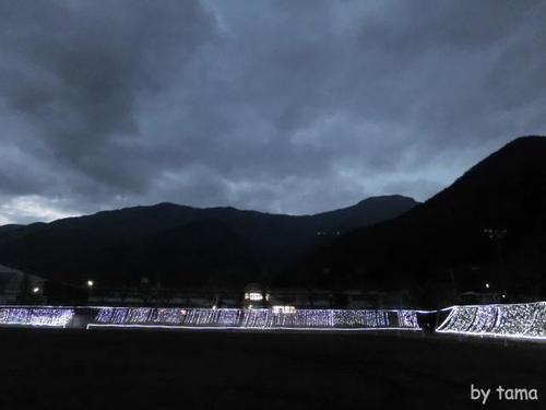 光りのナイアガラ&ウェイブが・・・・・・