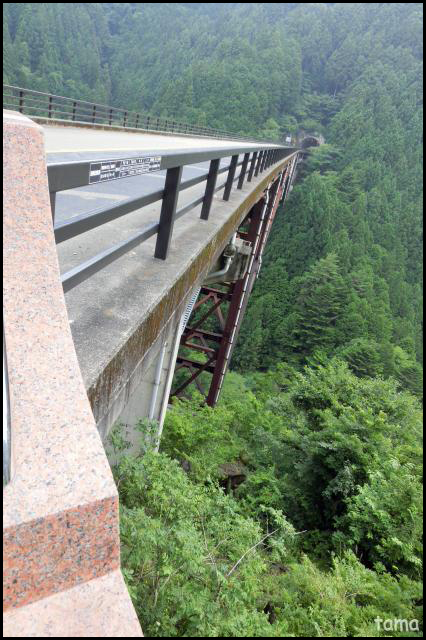 ワインディングロード　国道362号の手前　川根　馬路大橋