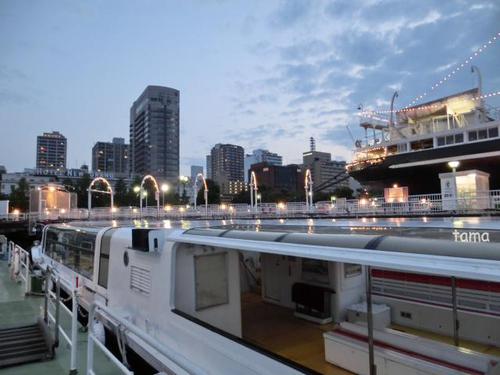 オススメ!!! シーバスでみなとみらいの夜景を楽しむ♪ オススメ!!! シーバスでみなとみらいの夜景を楽しむ♪