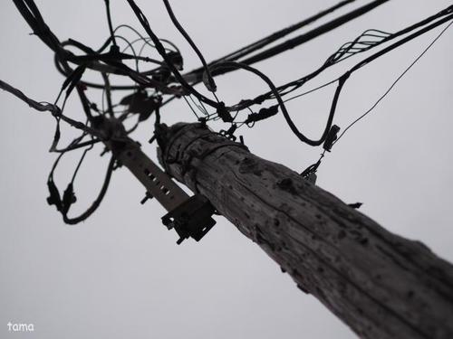 年季の入った電柱 江ノ島 年季の入った電柱 江ノ島