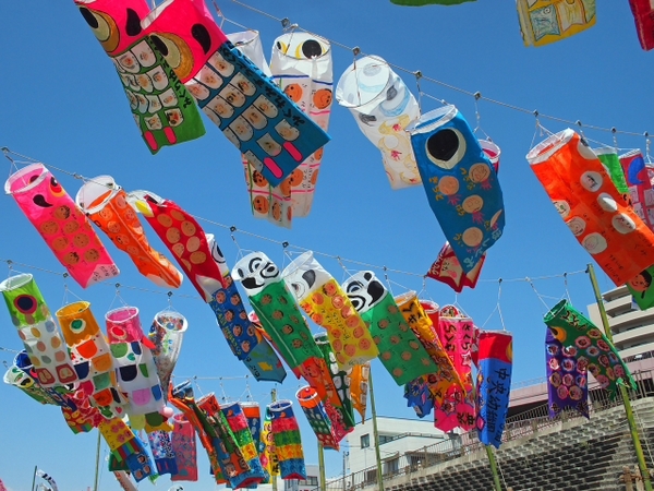 沼津こいのぼりフェスティバル 沼津こいのぼりフェスティバル