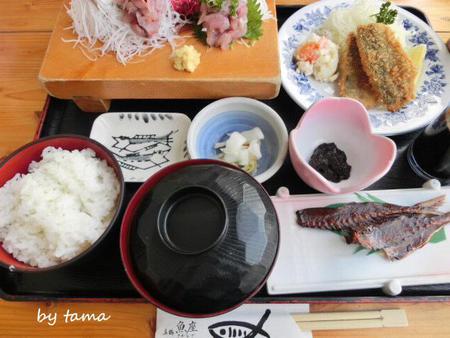 真鶴漁港♪ 味のある働く漁船~