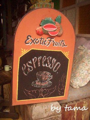 シャビーなカフェ看板 IN BALI