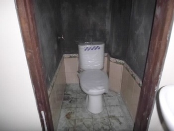 トイレと お尻シャワー♪ バリ島建築現場大公開 その24
