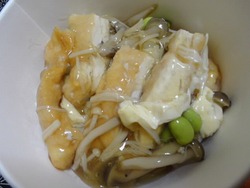 タイムセールで半額のお弁当~♪