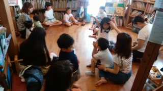 みんなdeHappy☆English♪親子で英語に触れ合う時間♪次回は「父の日イベントレッスン」ですよ(^^)/ みんなdeHappy☆English♪親子で英語に触れ合う時間♪次回は「父の日イベントレッスン」ですよ(^^)/