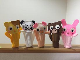 手遊び講習会♪2月はエプロンシアターの制作です! 手遊び講習会♪2月はエプロンシアターの制作です!
