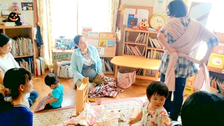 幸せ♡抱っこおんぶ講座で、みんな幸せ~笑顔になりました♬次回は、12月6日(火)に開催します♪ 幸せ♡抱っこおんぶ講座で、みんな幸せ~笑顔になりました♬次回は、12月6日(火)に開催します♪