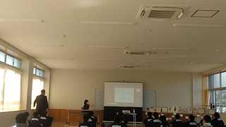 娘が特別支援学校の高等部で美術の特別授業「デジタルイラストを知ろう!」の先生をしました♪ 娘が特別支援学校の高等部で美術の特別授業「デジタルイラストを知ろう!」の先生をしました♪
