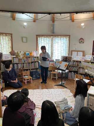 えほん文庫のおはなし会♪3月22日㈮の開催☆オカリナ演奏もあります☆ えほん文庫のおはなし会♪3月22日㈮の開催☆オカリナ演奏もあります☆