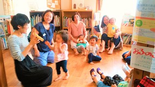 12月のえほん文庫の予定一覧♪飾り巻き寿司講座や、クリスマスパーティーもありますよ\(^o^)/ 12月のえほん文庫の予定一覧♪飾り巻き寿司講座や、クリスマスパーティーもありますよ\(^o^)/
