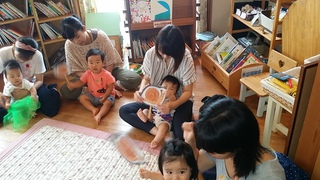 わらべうた遊びの会♬ゆったりとした時間になりました。次回は、9月29日です♪ わらべうた遊びの会♬ゆったりとした時間になりました。次回は、9月29日です♪
