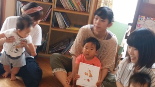 わらべうた遊びの会♬ゆったりとした時間になりました。次回は、9月29日です♪ わらべうた遊びの会♬ゆったりとした時間になりました。次回は、9月29日です♪
