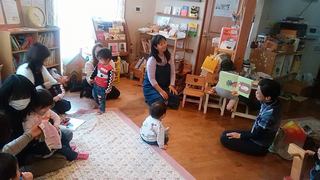 あったかい時間「わらべうた遊びの会」開催しました♪次回は3月30日(木)です♡ あったかい時間「わらべうた遊びの会」開催しました♪次回は3月30日(木)です♡