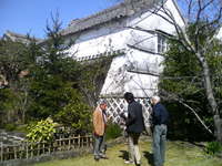 遠州森町発 “町並みと蔵展” 新聞社取材