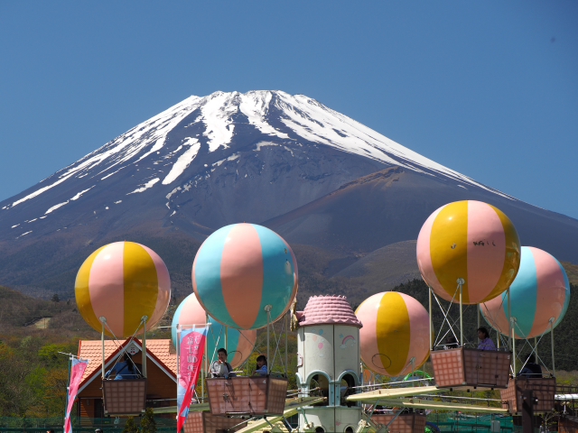 2016年5月5日の富士山 ぐりんぱ 2016年5月5日の富士山 ぐりんぱ