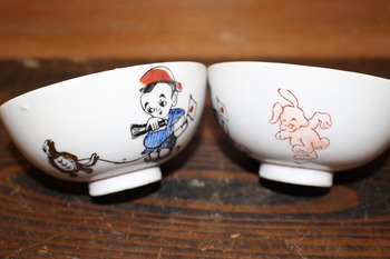 昭和30~40年代の子供用茶わん (古い茶碗・鉄腕アトム・月光仮面・てなもんや三度笠) 昭和30~40年代の子供用茶わん (古い茶碗・鉄腕アトム・月光仮面・てなもんや三度笠)