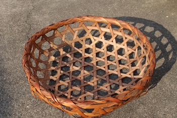 物置き&作業小屋(工場)の解体前の不要品買取り (古道具・農業用品・古民具) 物置き&作業小屋(工場)の解体前の不要品買取り (古道具・農業用品・古民具)