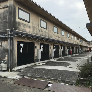 焼津ポーターズ YAIZU PORTAERS 古い漁具倉庫をリノベーションした複合施設 (静岡県焼津市) 焼津ポーターズ YAIZU PORTAERS 古い漁具倉庫をリノベーションした複合施設 (静岡県焼津市)