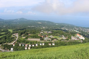 静岡県伊東市の火山「大室山」登山りリフトとお鉢めぐり 静岡県伊東市の火山「大室山」登山りリフトとお鉢めぐり
