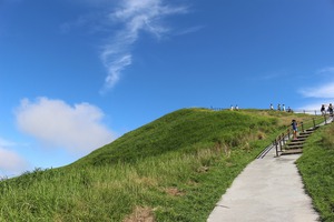 静岡県伊東市の火山「大室山」登山りリフトとお鉢めぐり 静岡県伊東市の火山「大室山」登山りリフトとお鉢めぐり