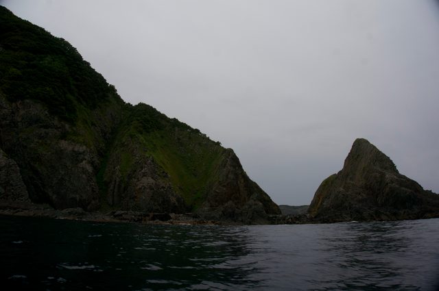 津軽海峡の最狭部、汐首岬を通過。 手漕ぎ舟日本一周の海旅 8月15日 津軽海峡の最狭部、汐首岬を通過。 手漕ぎ舟日本一周の海旅 8月15日