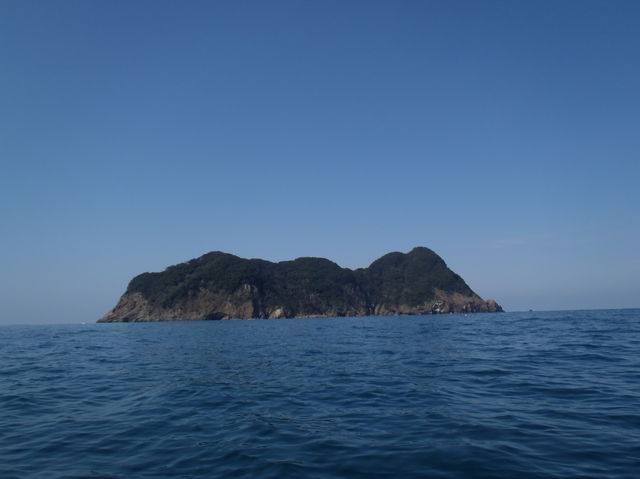 シーカヤック日本一周の旅路　２月２６日　常神半島と御神島