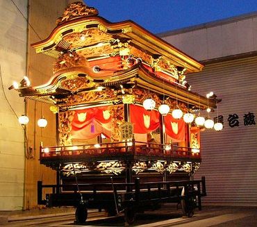 片側14個あった提灯