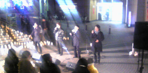 男性4人組のアカペラボーカルグループVOXRAY!