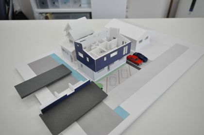 H邸模型