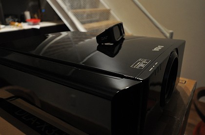 トロンレガシー3DをプロジェクタDLA-X3で見ました。