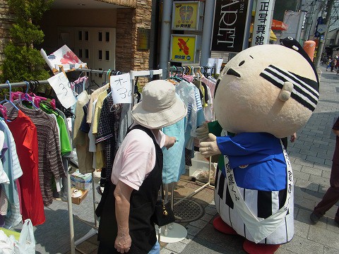 家康くん モール街軽トラ市出陣!!